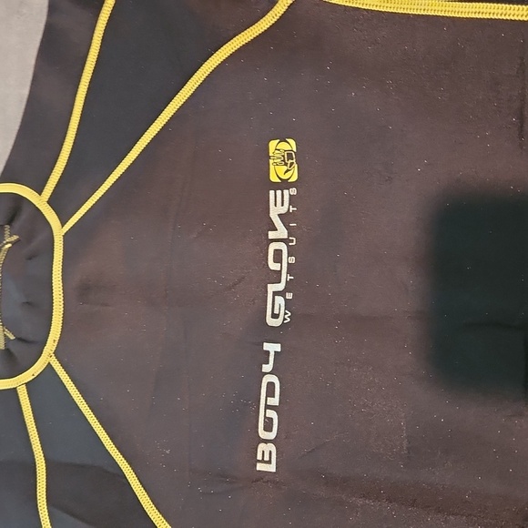 Body Glove Black and Yellow Rash Guard Swim Top - Picture 2 of 7